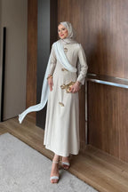 Bej Asimetrik Drape ve Gold Broş Detaylı Elbise