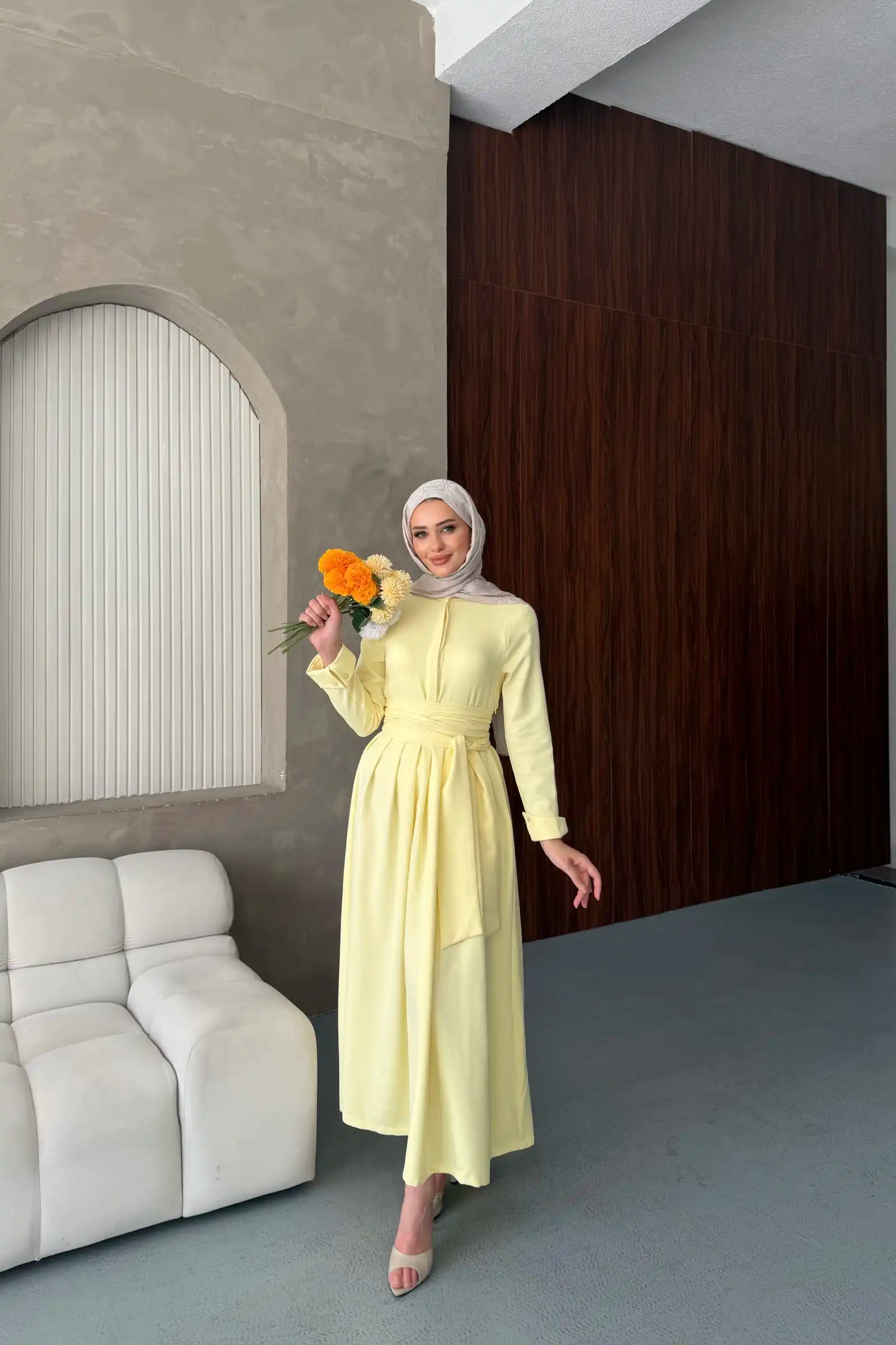 Sarı Belden Bağlamalı Kloş Elbise