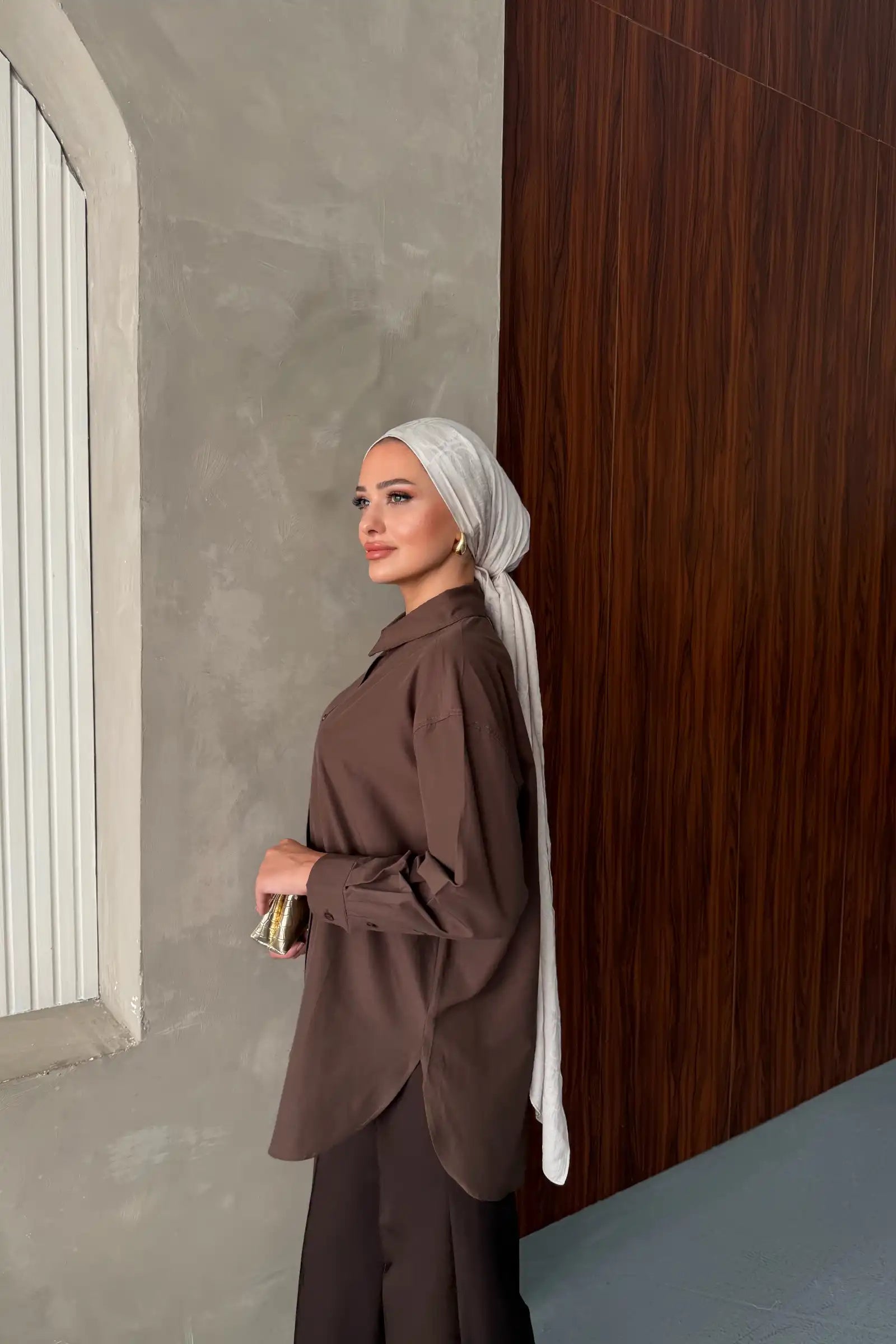 Kahverengi Düğme Detaylı Poplin Gömlek