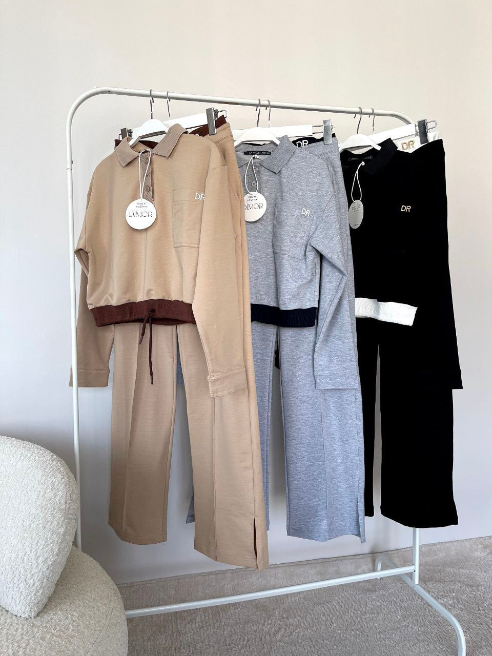 Locco Garnili Nakışlı Takım Ürün ana görseli