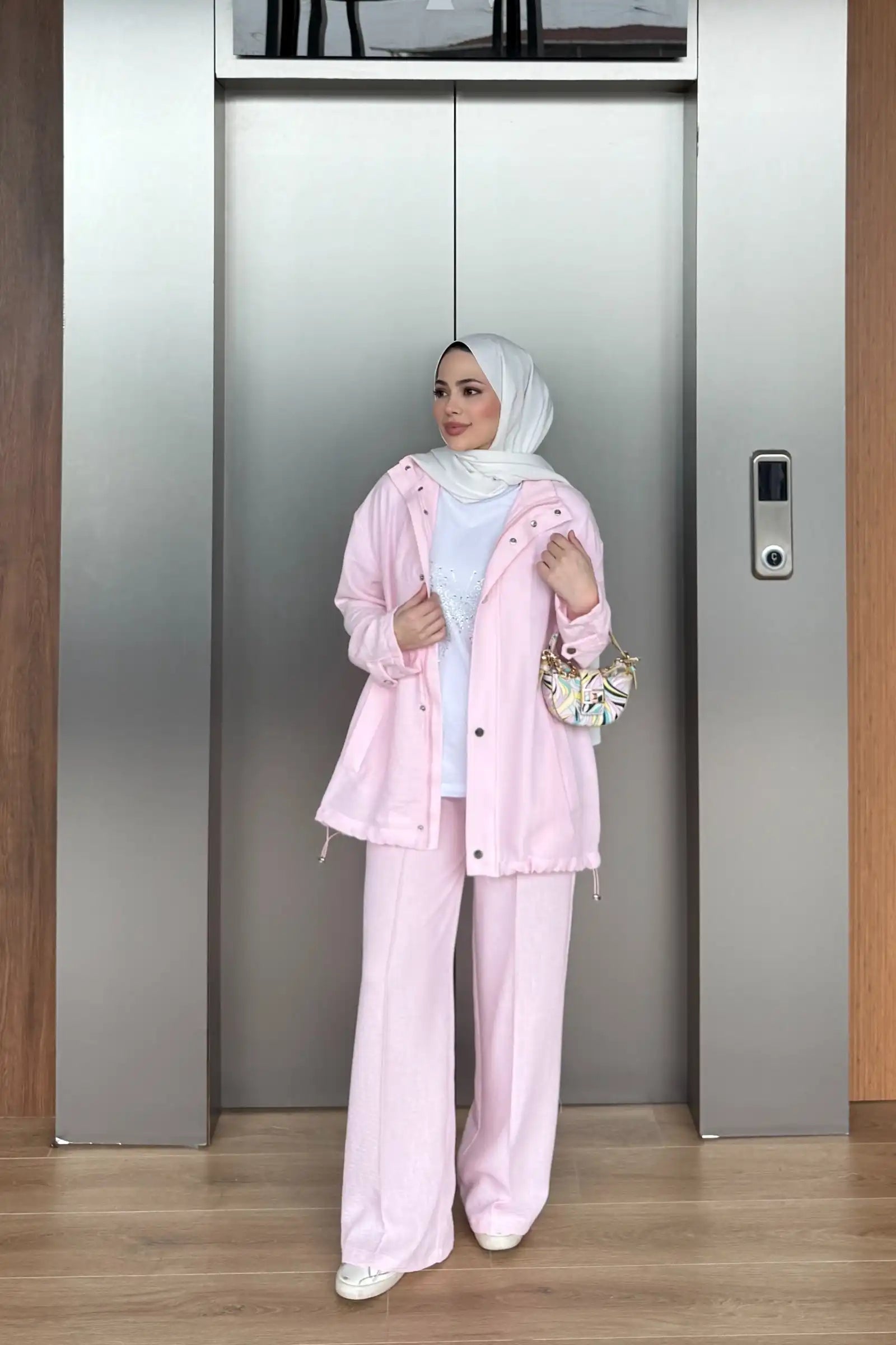 Pembe Dokulu Ceketli Üçlü Takım
