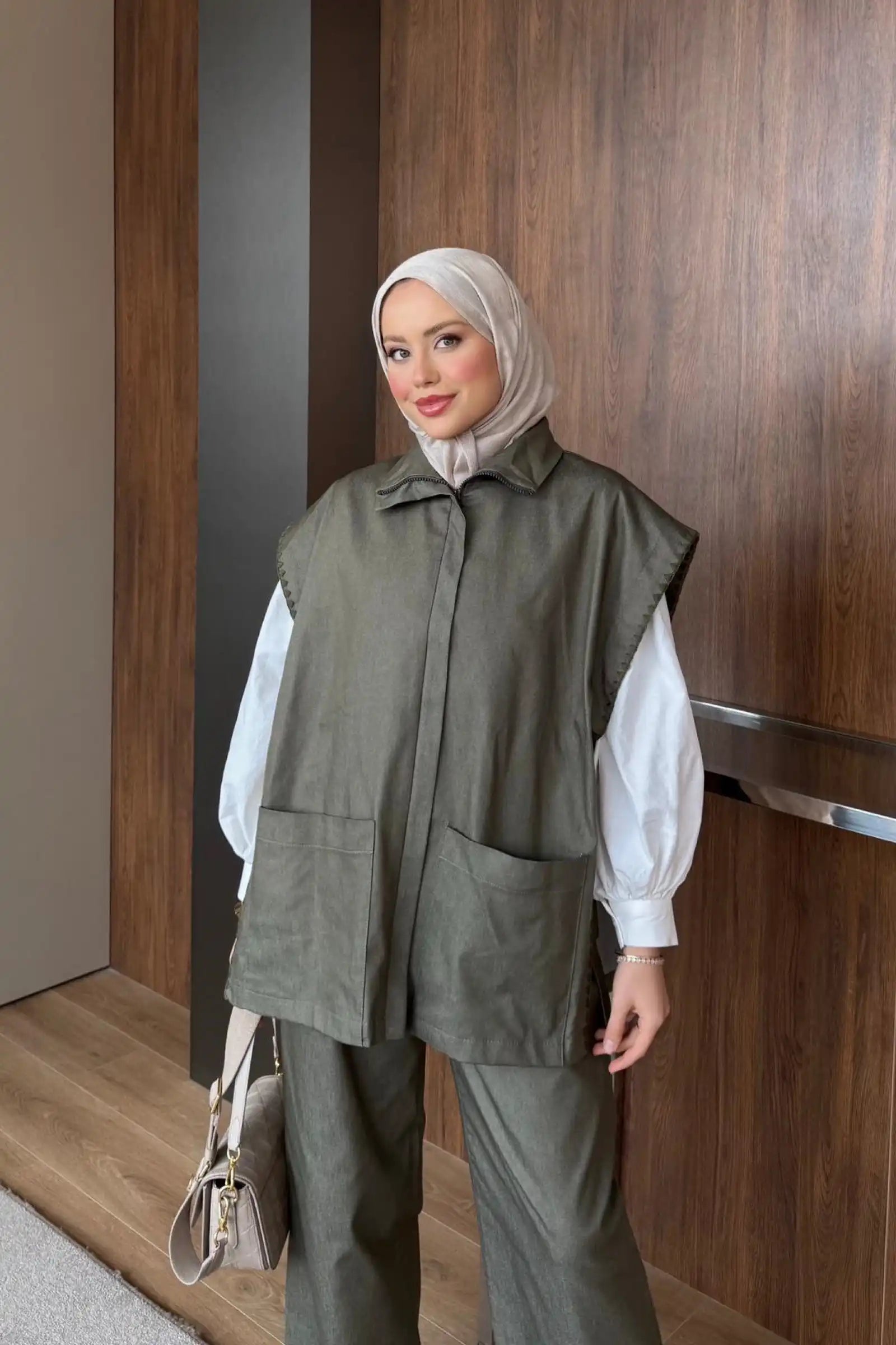 Haki Fermuar Detaylı Zikzak Nakışlı Denim İkili Takım