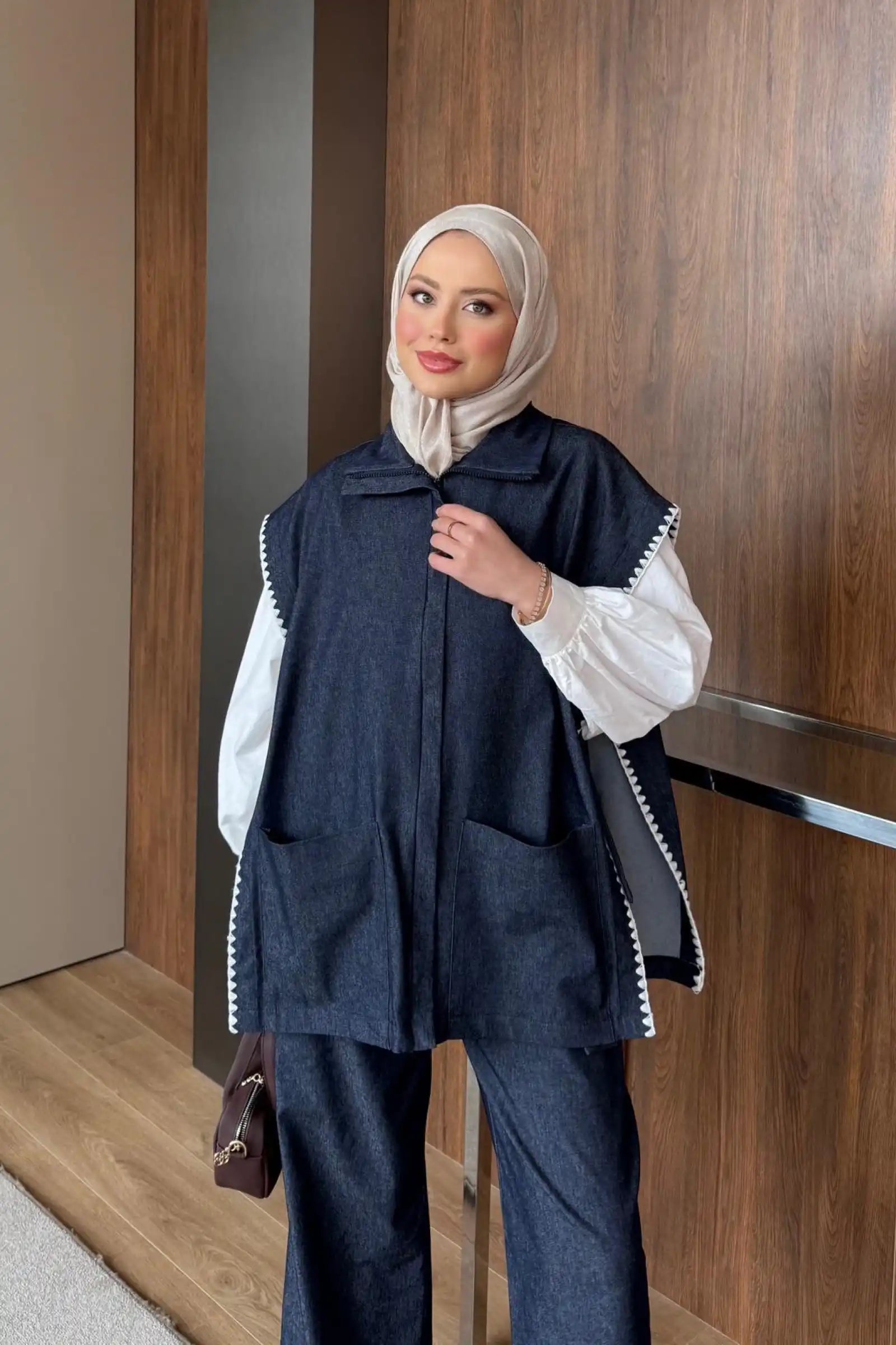 Lacivert Fermuar Detaylı Zikzak Nakışlı Denim İkili Takım