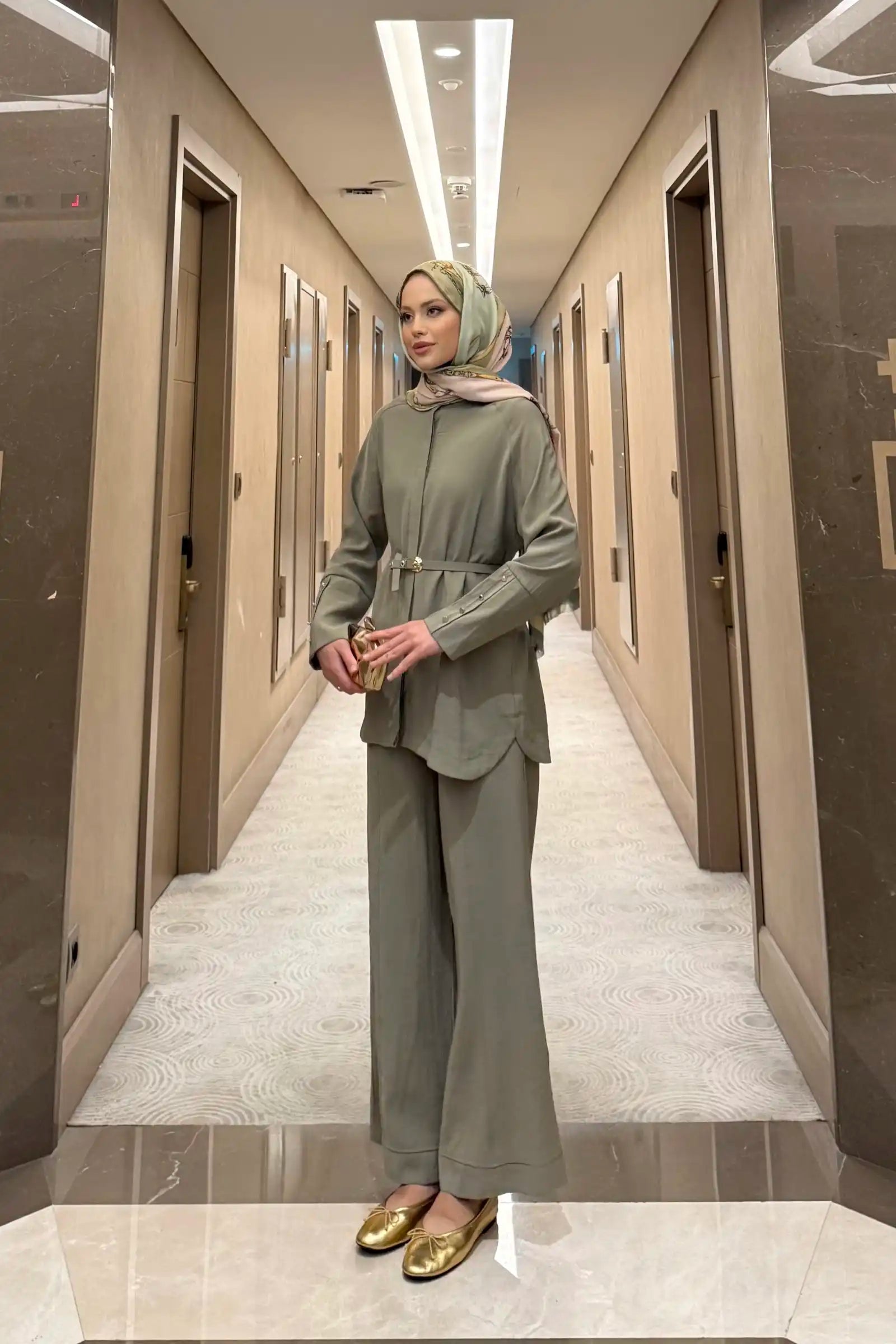 Yeşil Kemer Detaylı Tunik Pantolon Takım