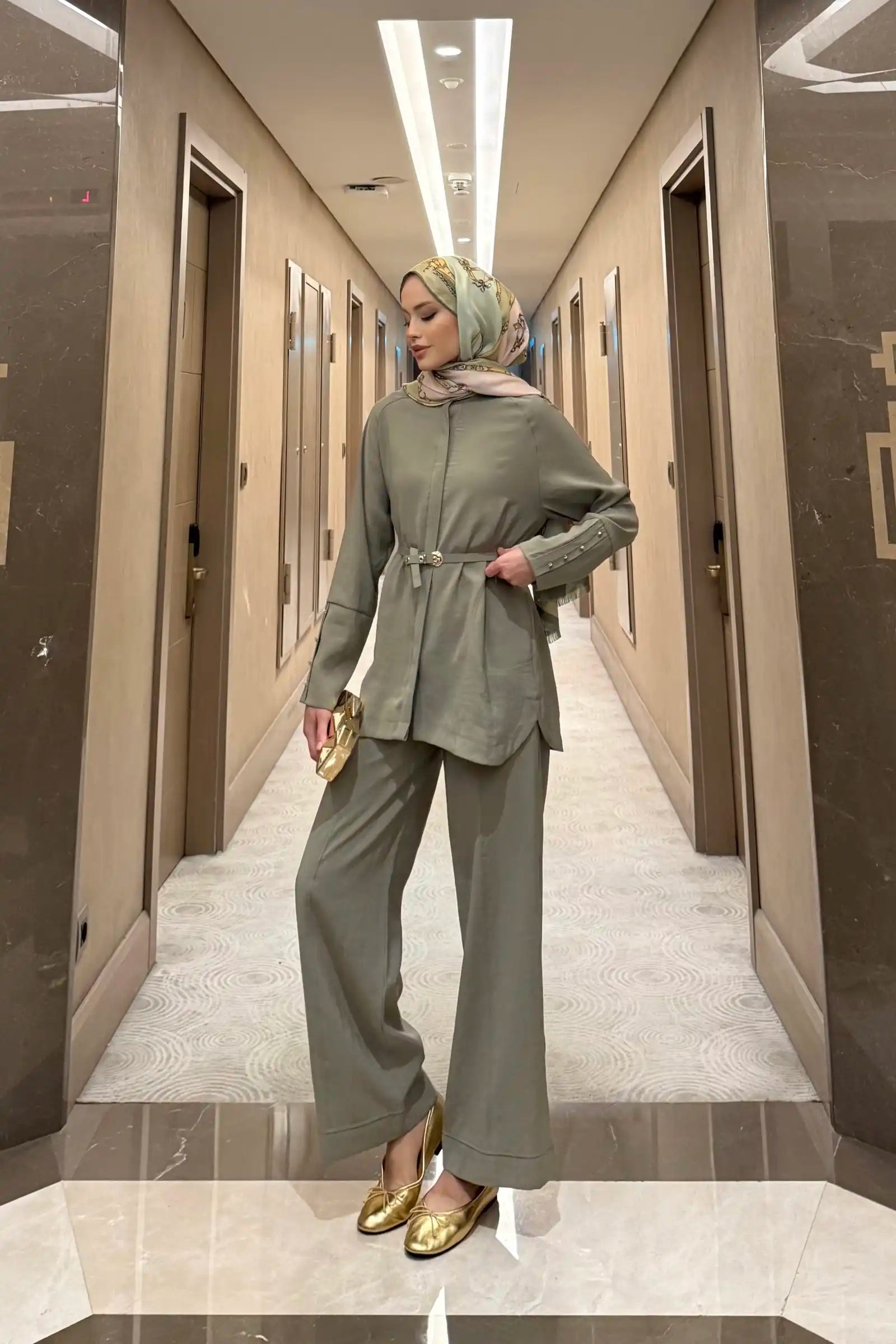 Yeşil Kemer Detaylı Tunik Pantolon Takım