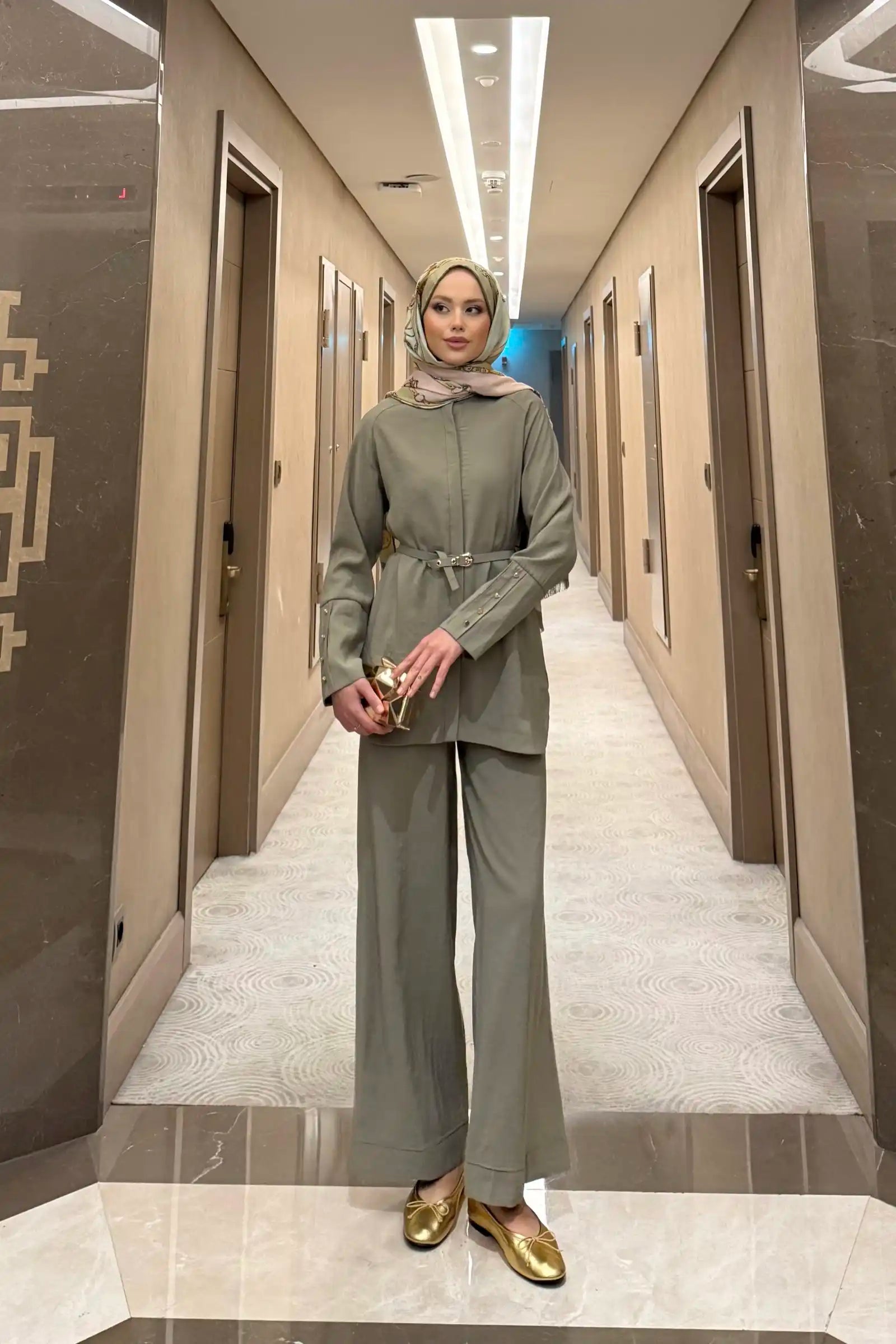 Yeşil Kemer Detaylı Tunik Pantolon Takım