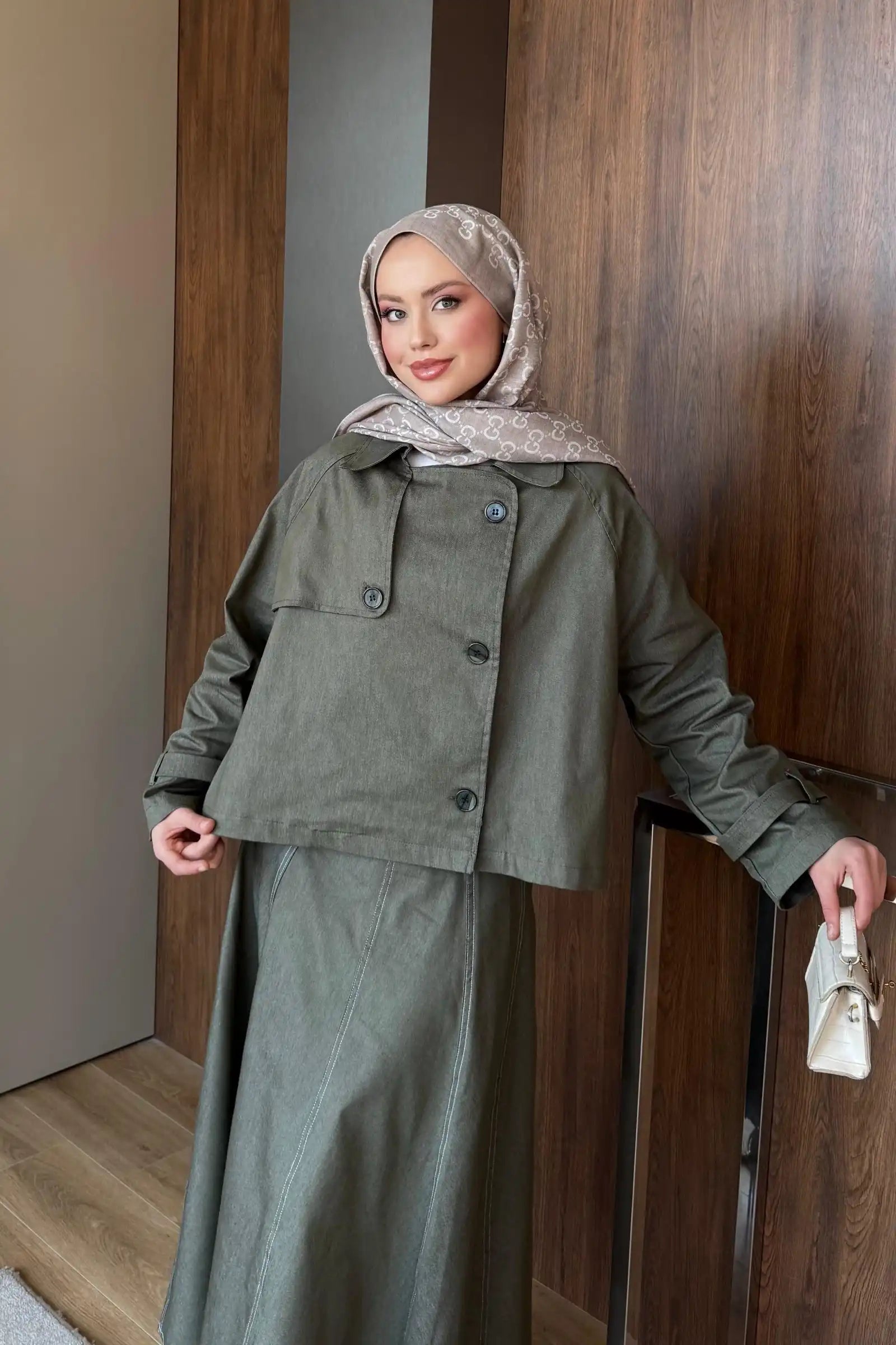 Haki Kontrast Dikişli Kısa Ceket Etek Denim Takım