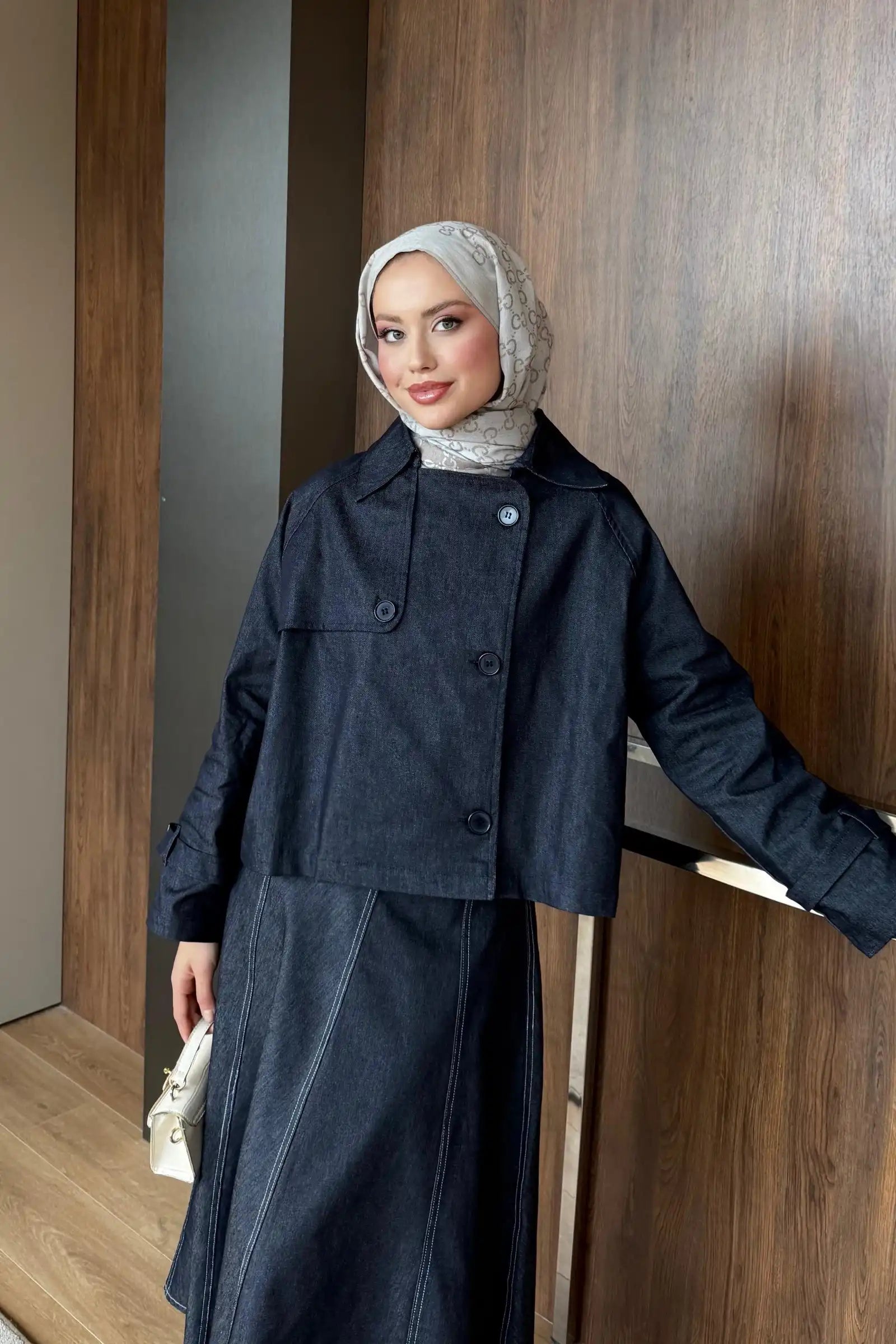 Lacivert Kontrast Dikişli Kısa Ceket Etek Denim Takım