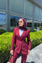 Bordo Asimetrik Kemer Detaylı Blazer Takım