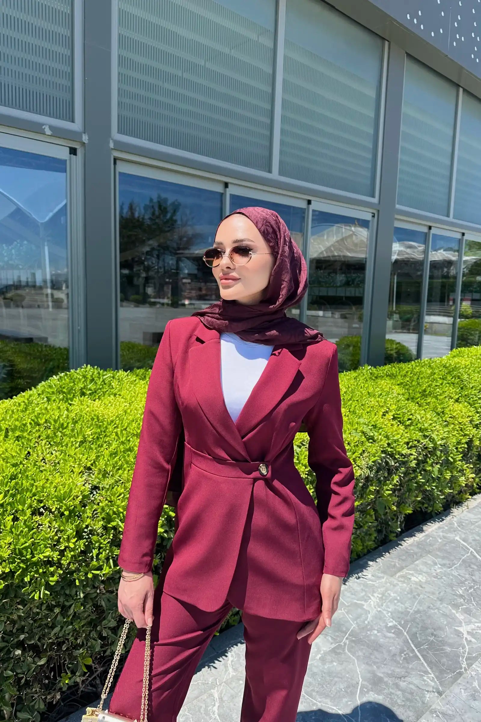 Bordo Asimetrik Kemer Detaylı Blazer Takım