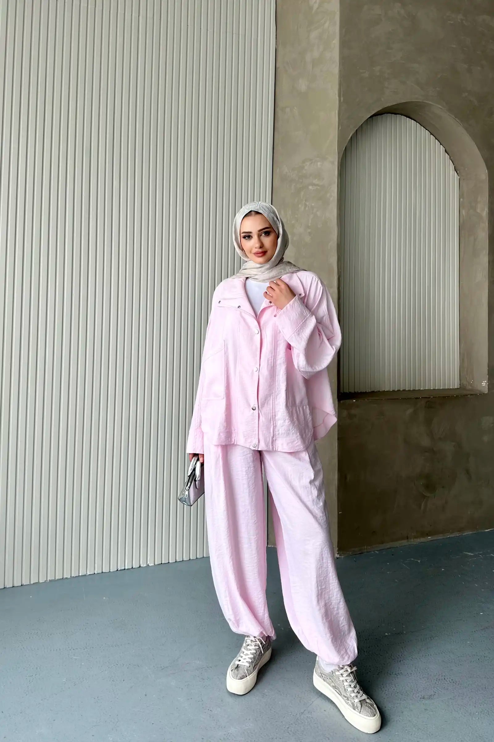 Pembe Kupra Kumaş Çıtçıtlı Şalvar Takım