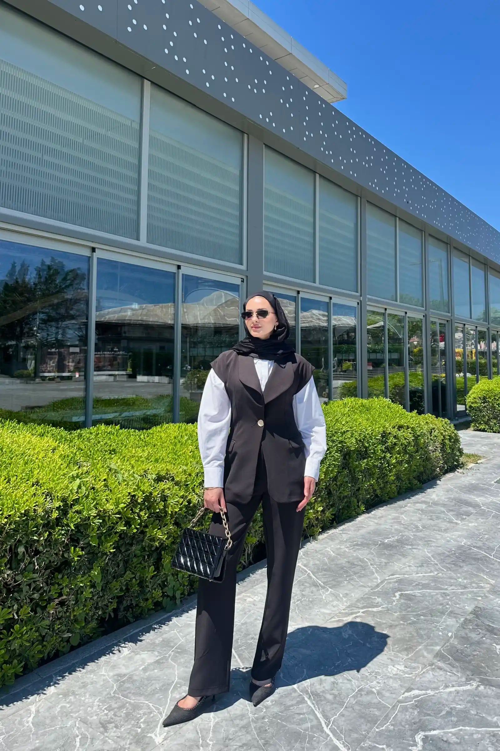 Siyah Tek Düğmeli Kruvaze Yelek Pantolon Takımı