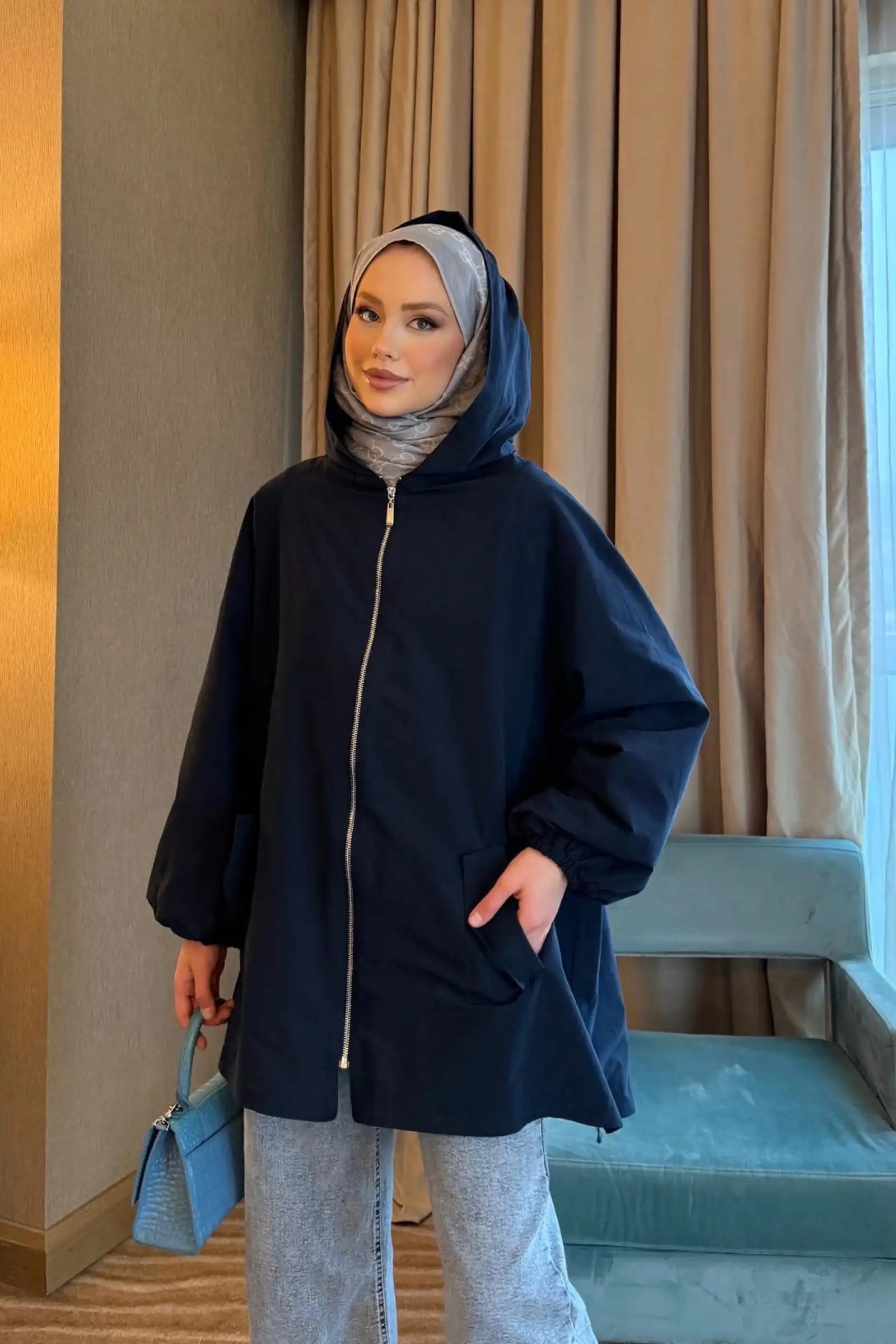 Fermuarlı Kapüşonlu Arkası Pileli Trençkot - Lacivert