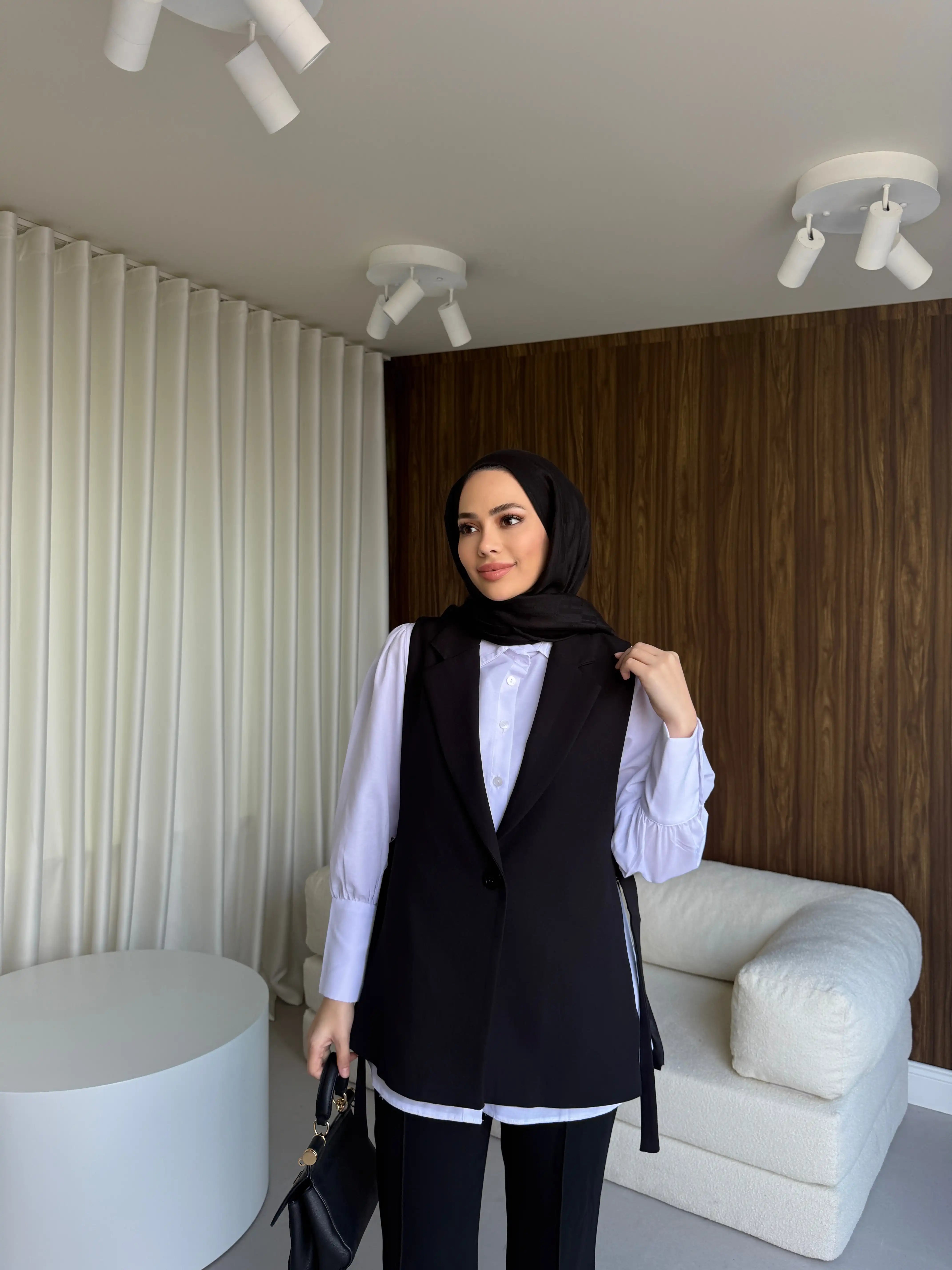 Siyah Yandan Bağlamalı Blazer Yelek Ürün ikincil görseli
