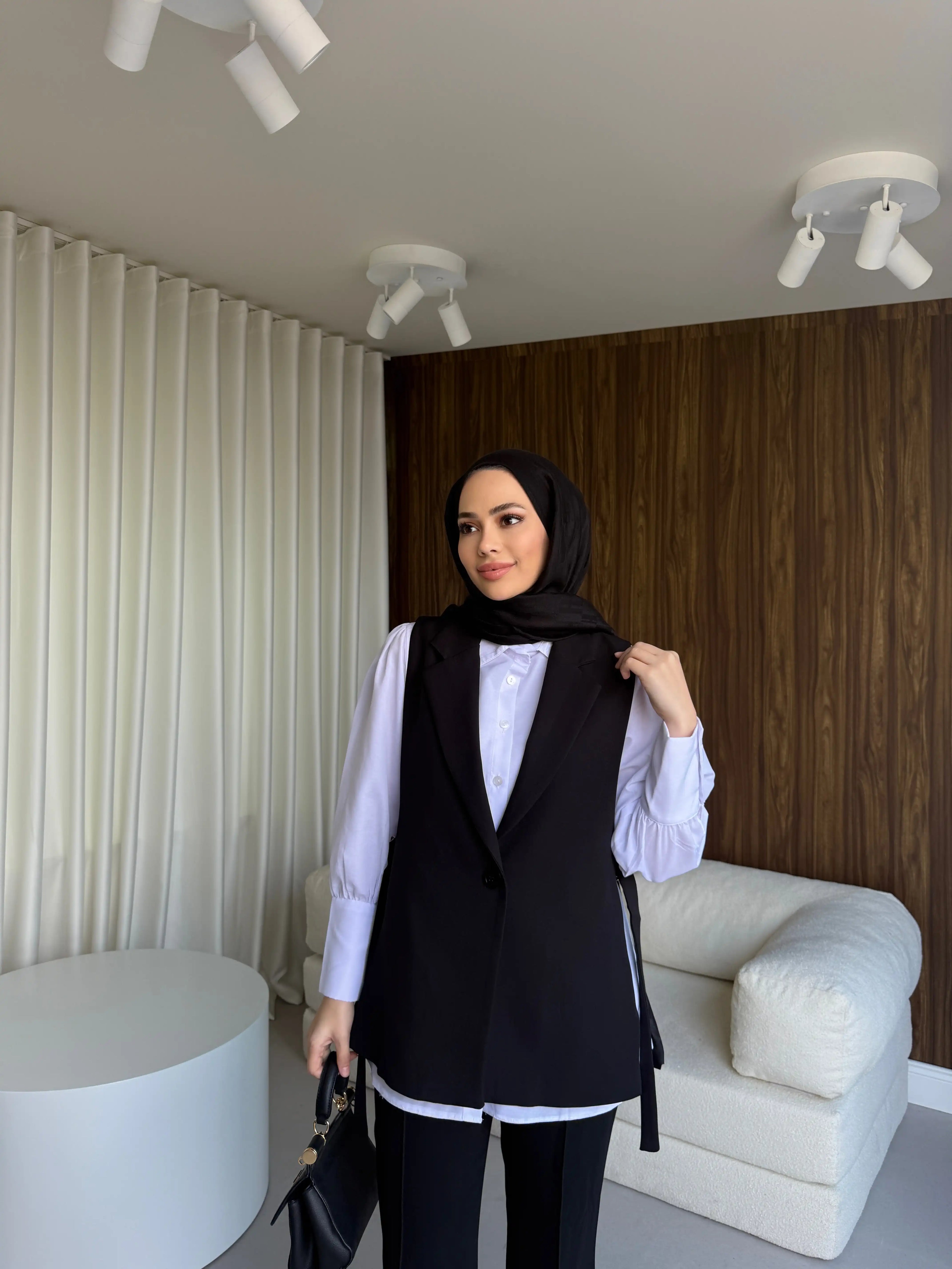 Siyah Yandan Bağlamalı Blazer Yelek